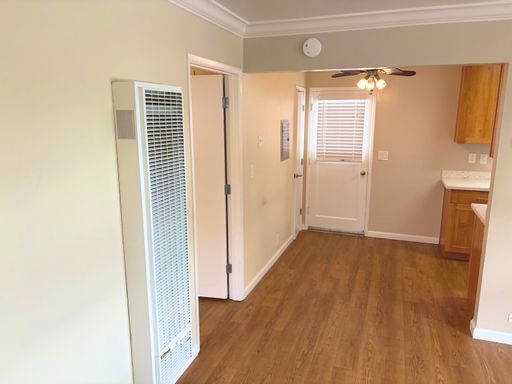 Second floor 1 bedroom 1 bath corner apt. Fantastic location near Stanford and close to employers and shopping