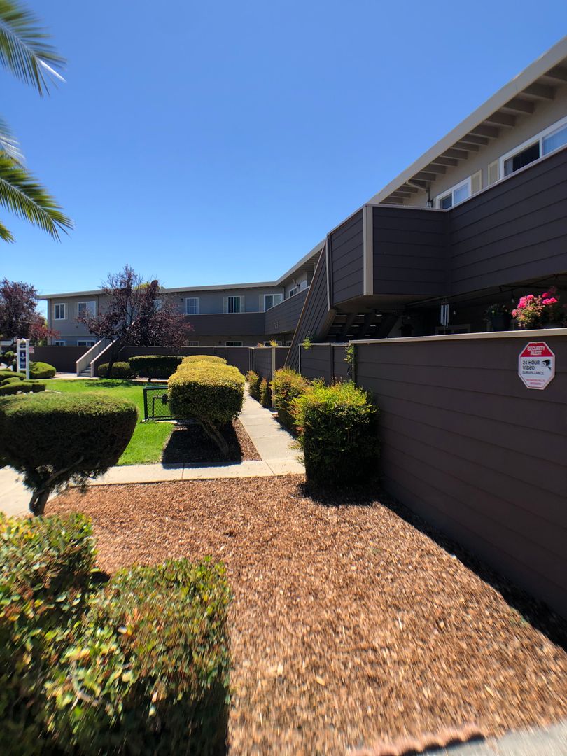 Sunnyvale Apartment: 763 San Justo Court