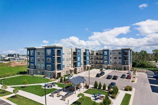 798-421 - Fourth Floor 1 bed / 1 bath - $1,500