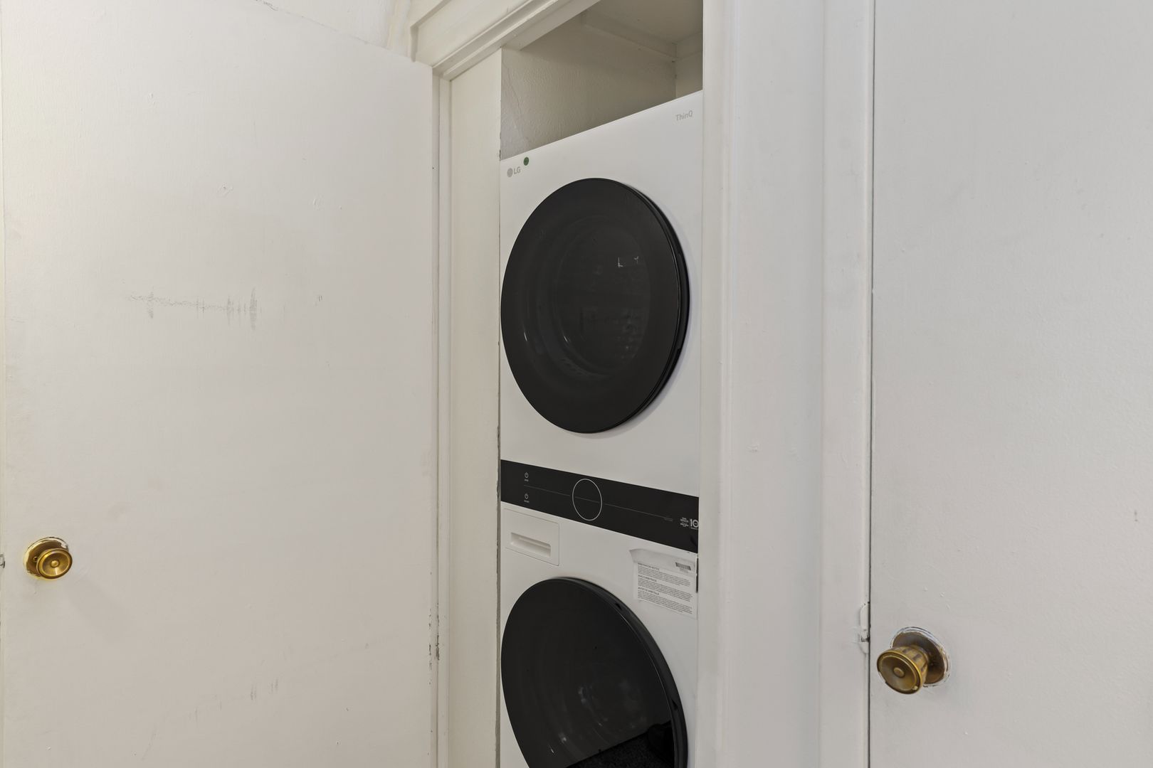 Laundry room at Crestview Townhomes