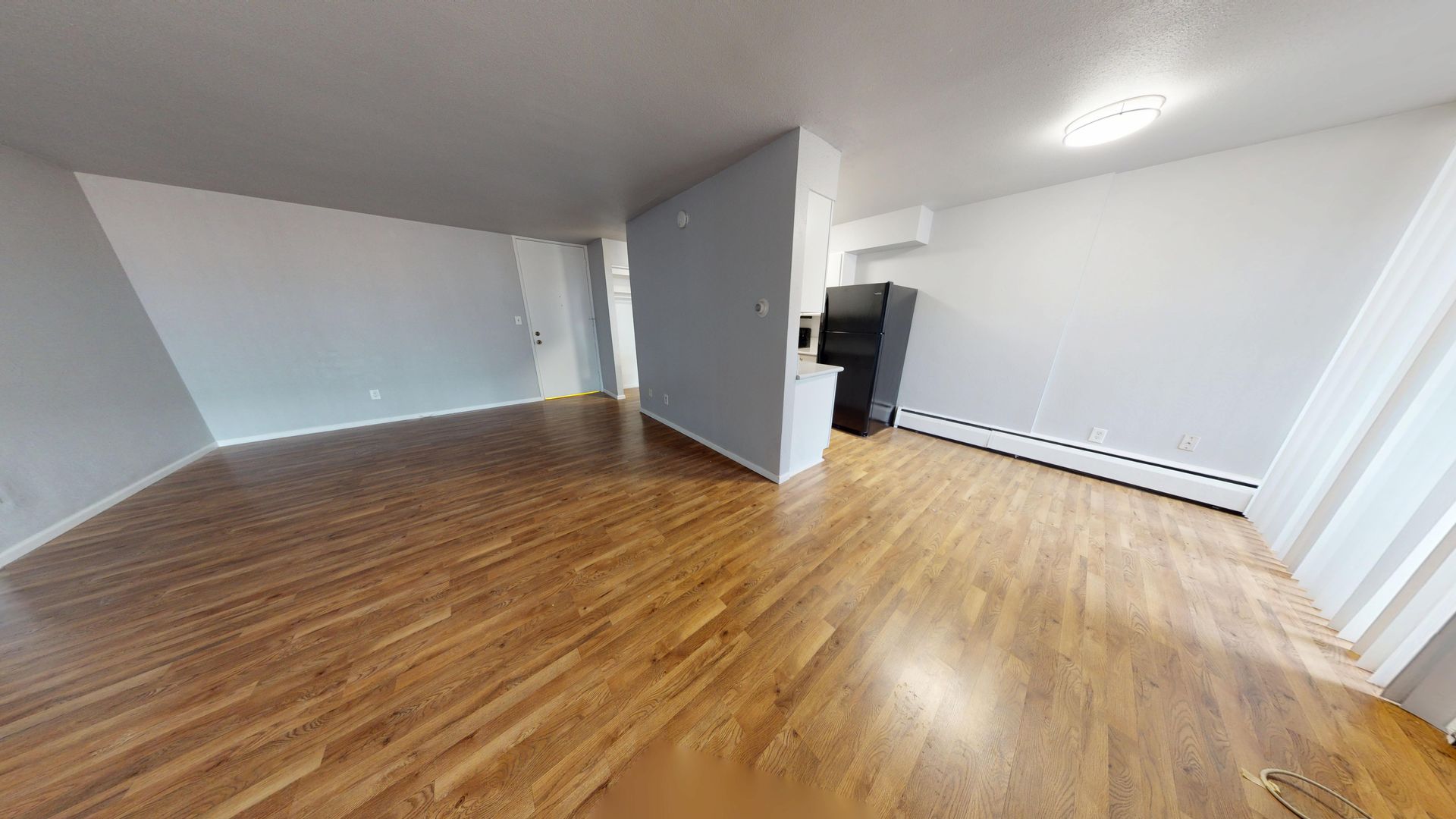 Aurora Apartment: 11600 16th Ave