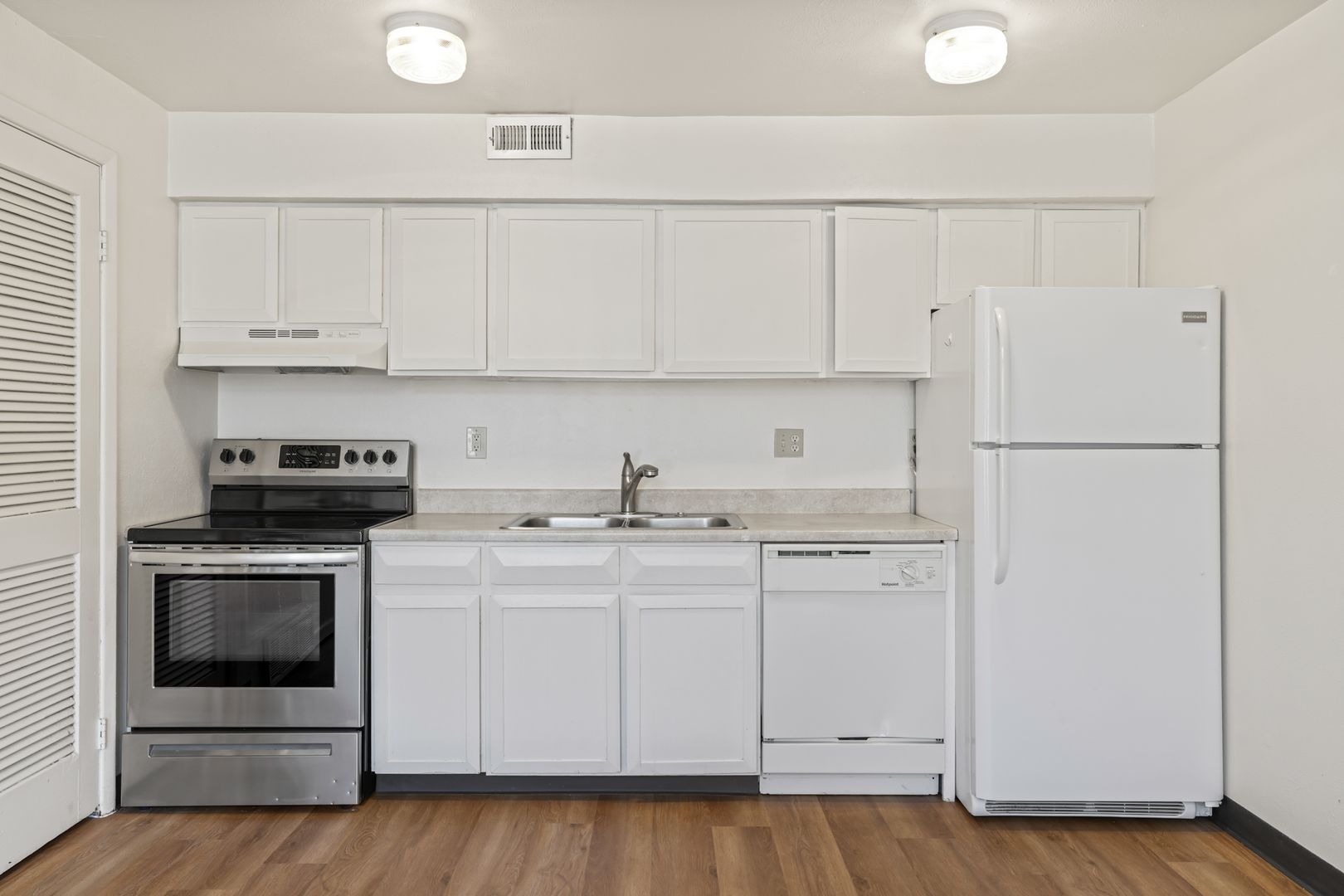 Crestview Townhomes 6 of 12
