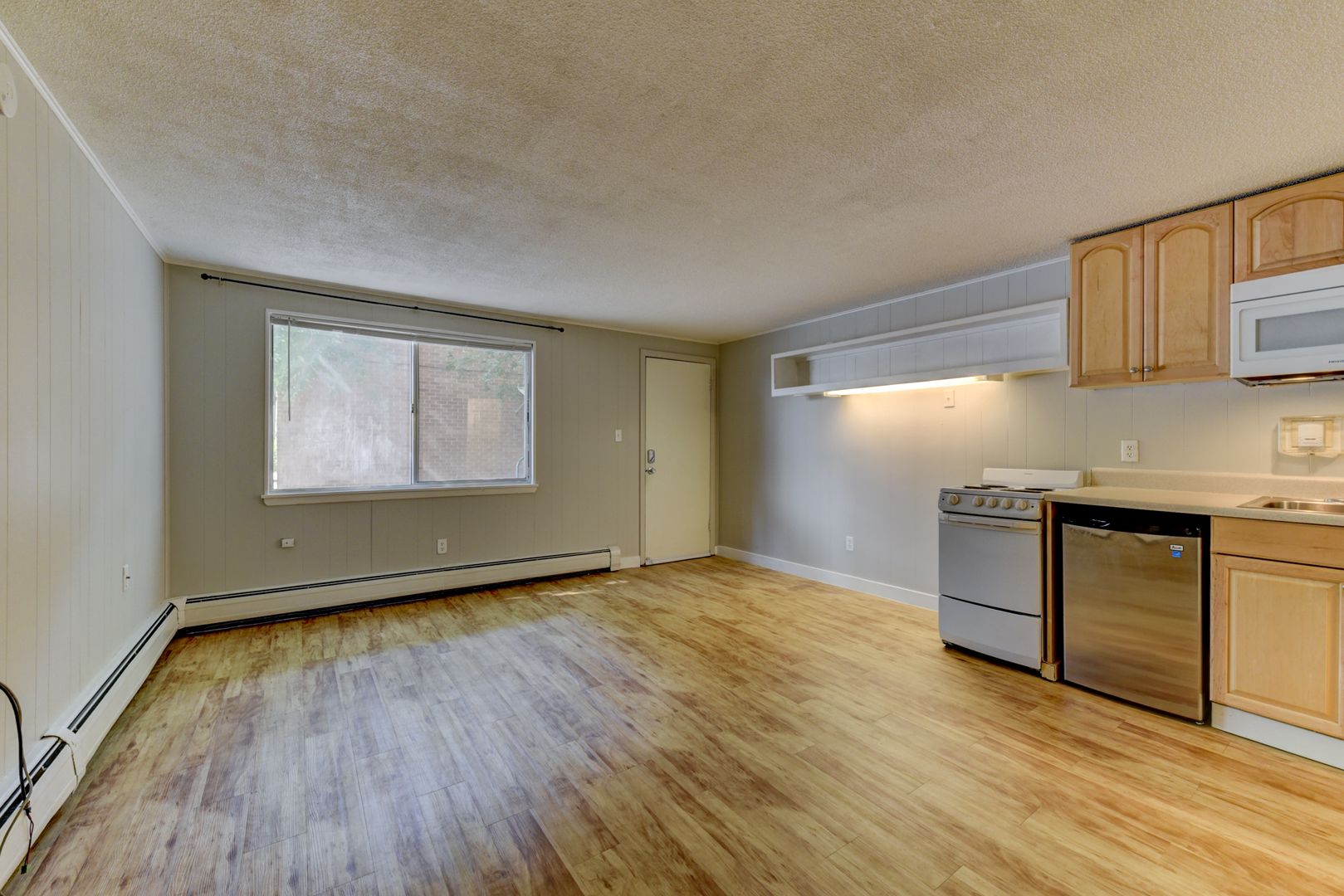 Bouder Apartment: 774 19th St.