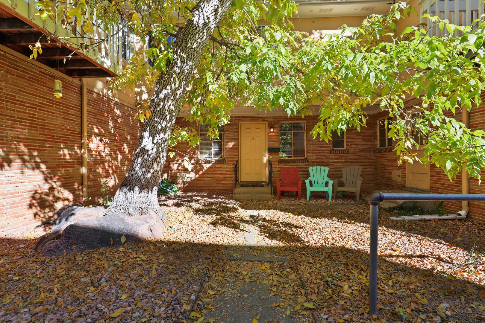 Boulder Apartment: 925 16th St.