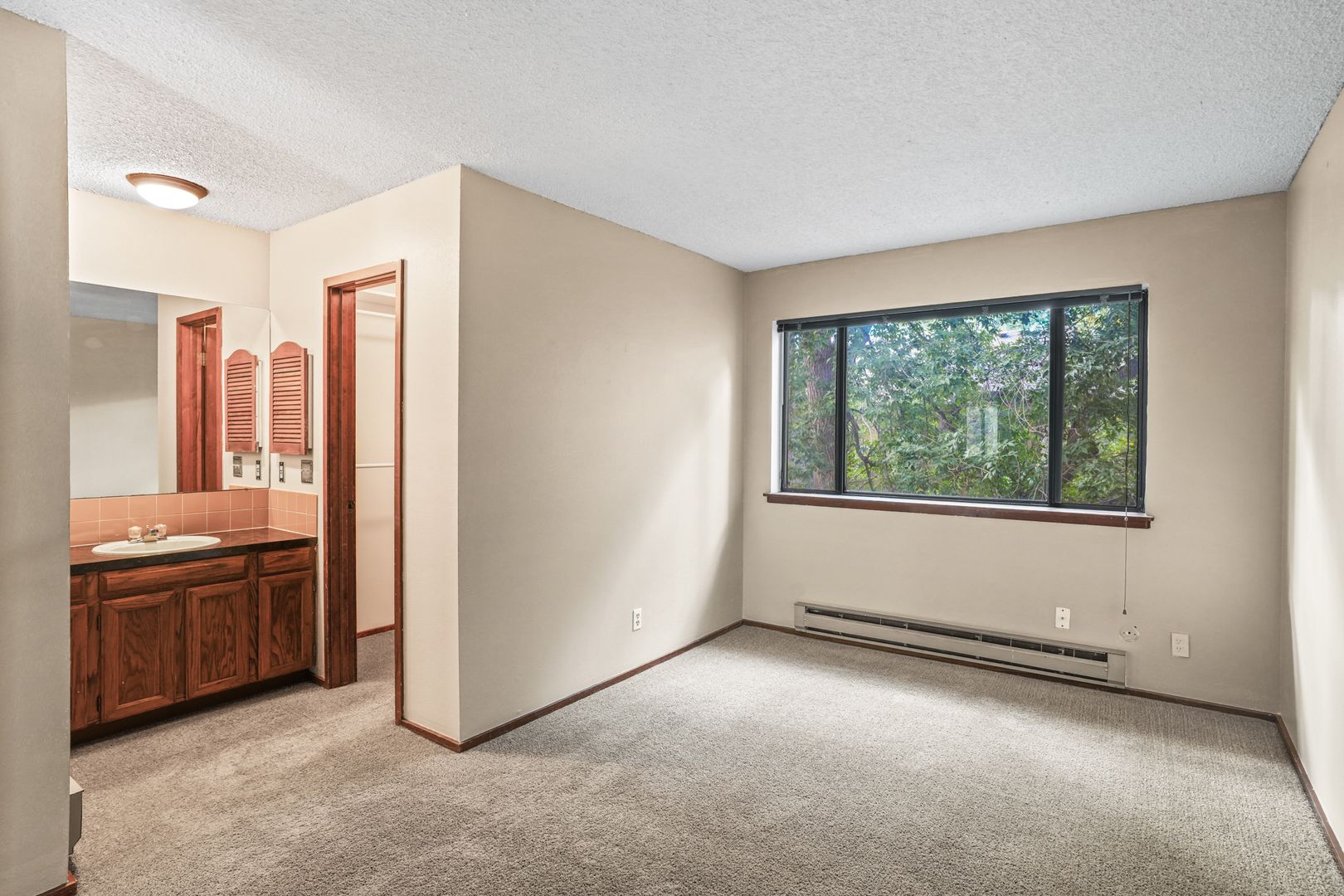 2633 Juniper Ave. 6 of 12