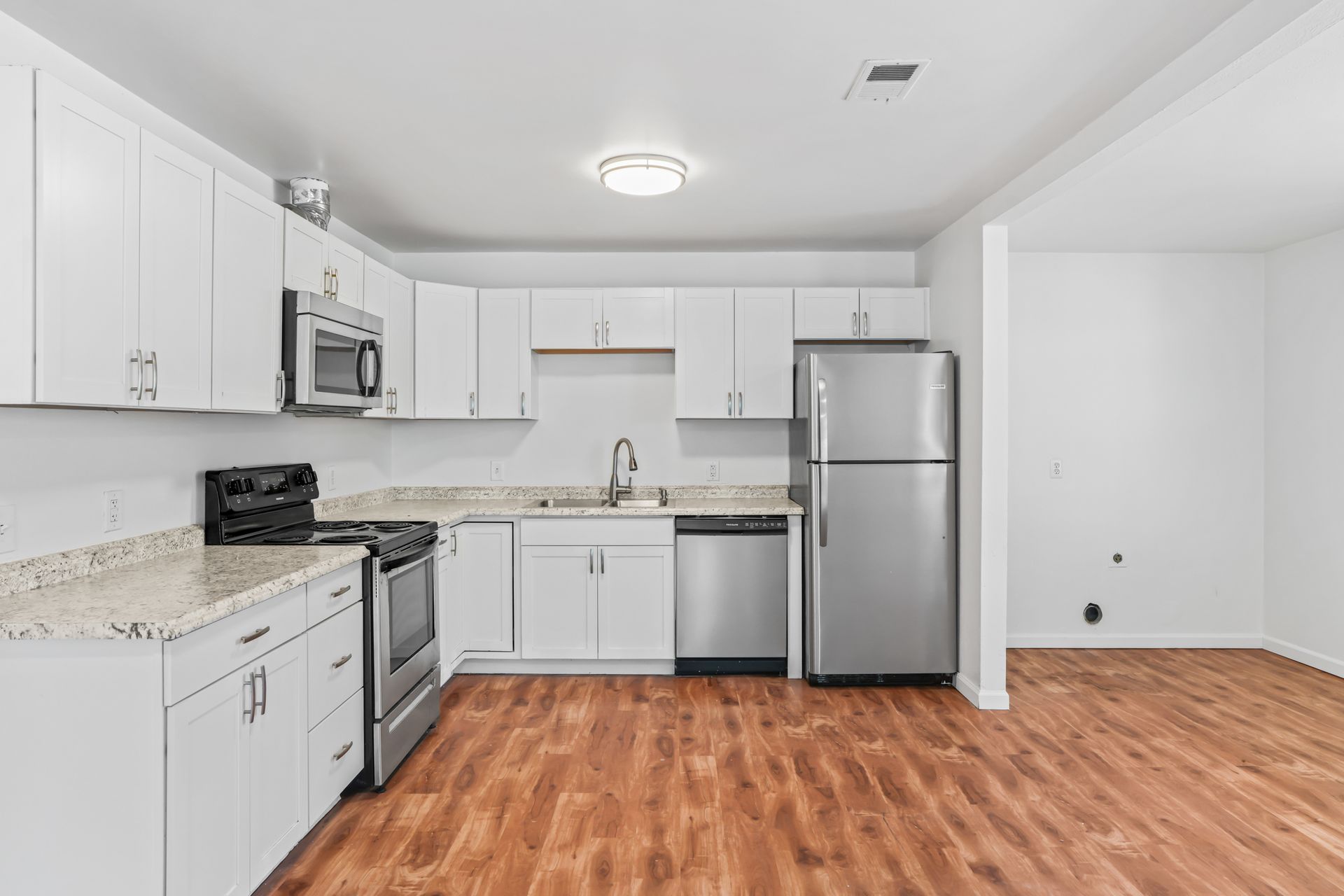 Stunning Top-Floor 3-Bedroom Longmont Residence with Bright Sun-Drenched Rooms 9 of 12