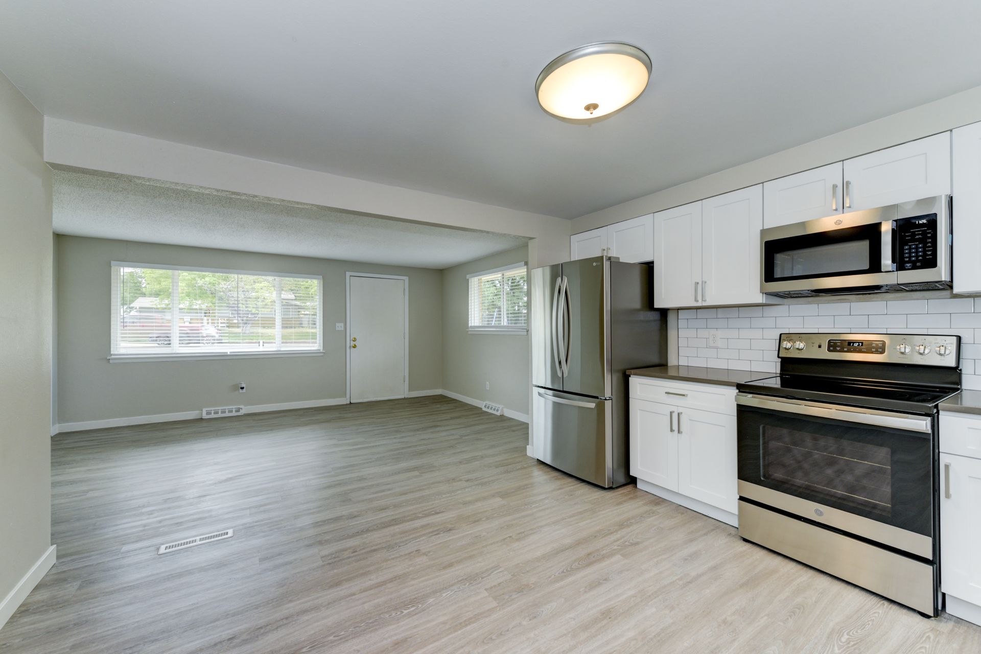 1617-1619 Lashley St. 8 of 12