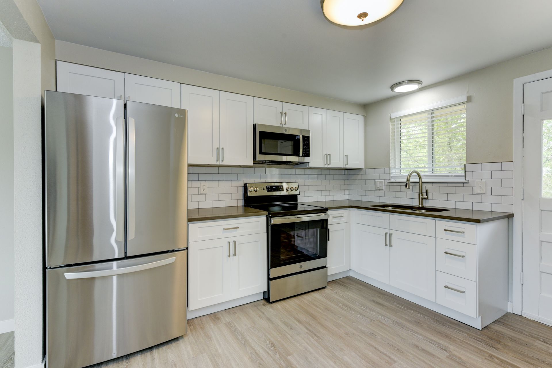 1617-1619 Lashley St. 9 of 12