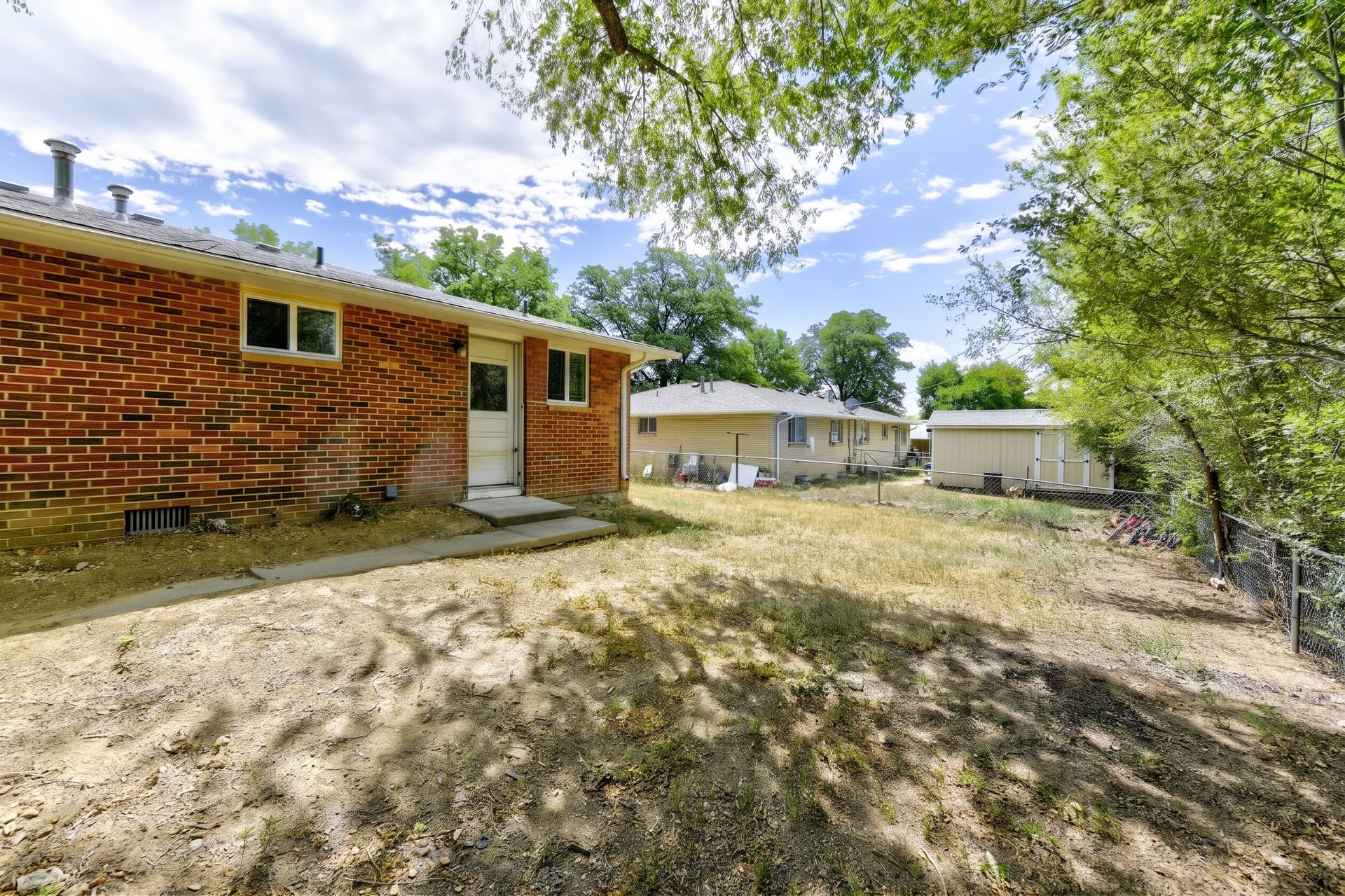 1617-1619 Lashley St. 2 of 12