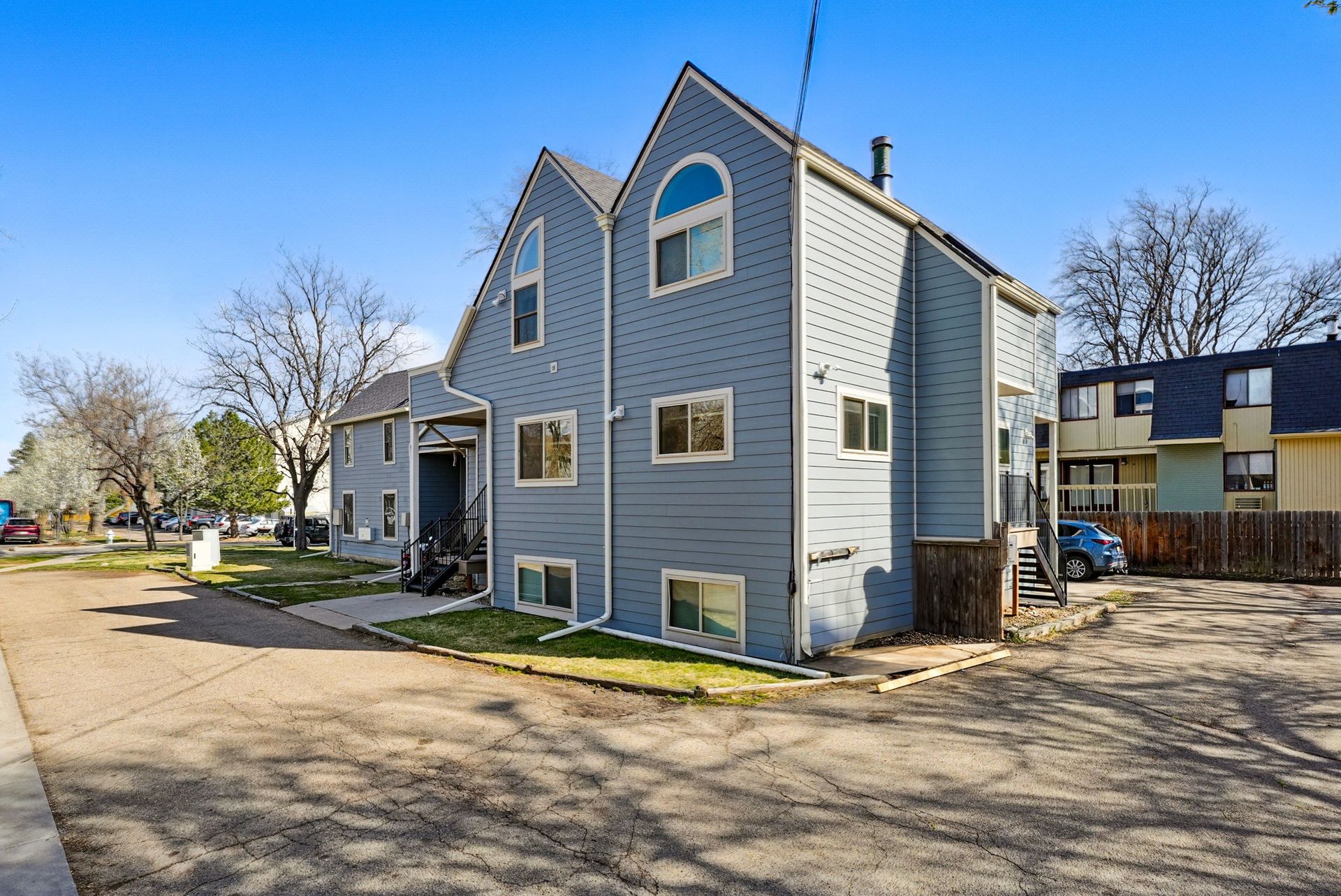 1631 19th St. 2 of 12