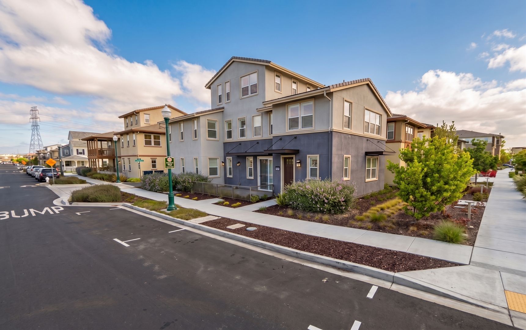 Alameda House: 2730 Bette St