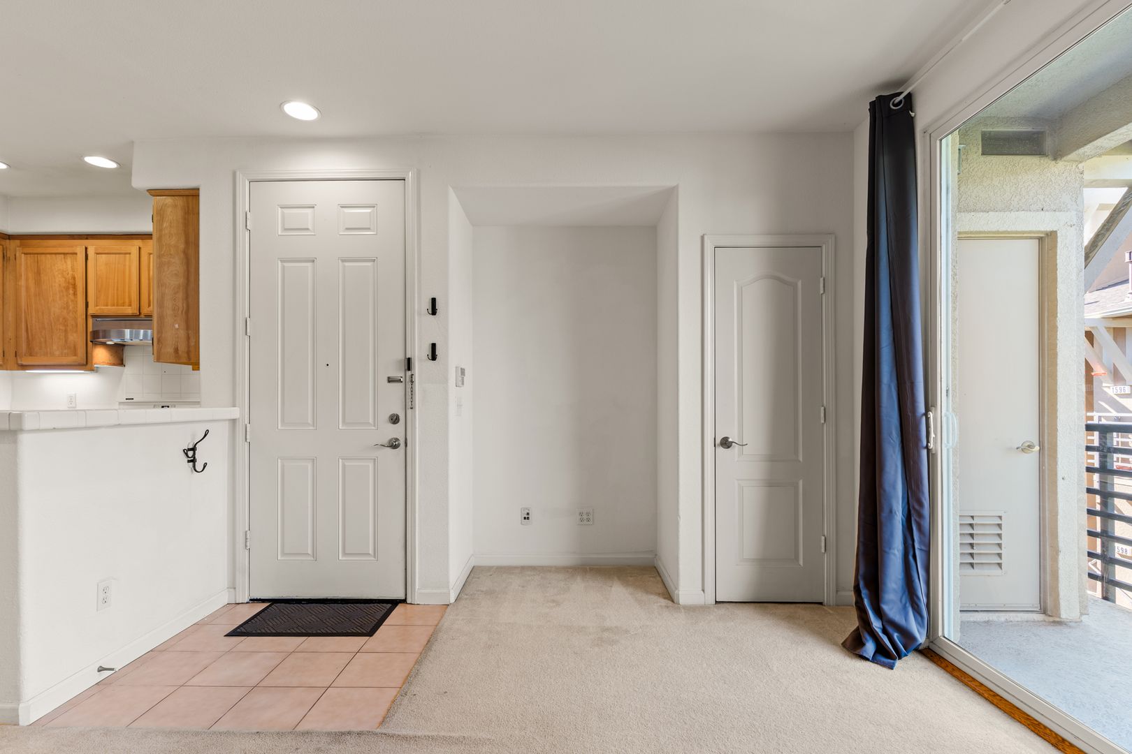Oakland Condo: 1589 Chandler St