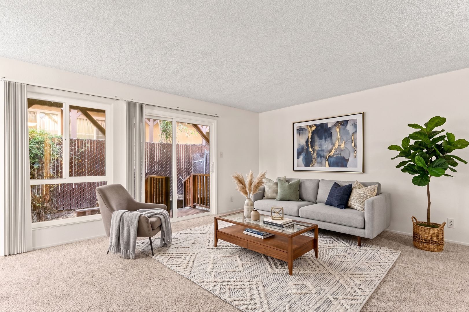 Hayward Apartment: 22775 Vermont St