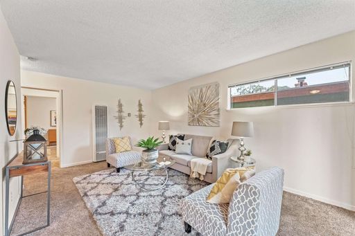 389 Somerset Rd Unit 4