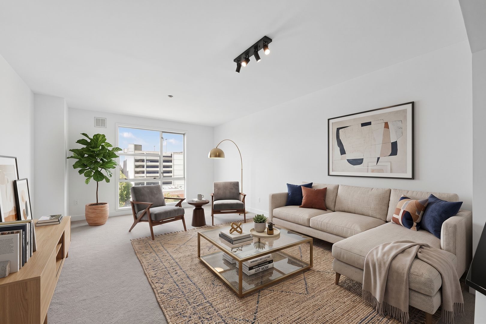 Oakland House: 585 9th St