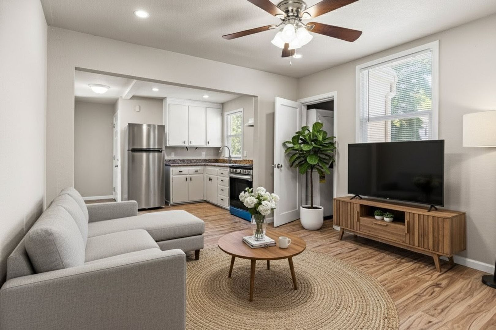 Alameda Apartment: 1431 Stanton St