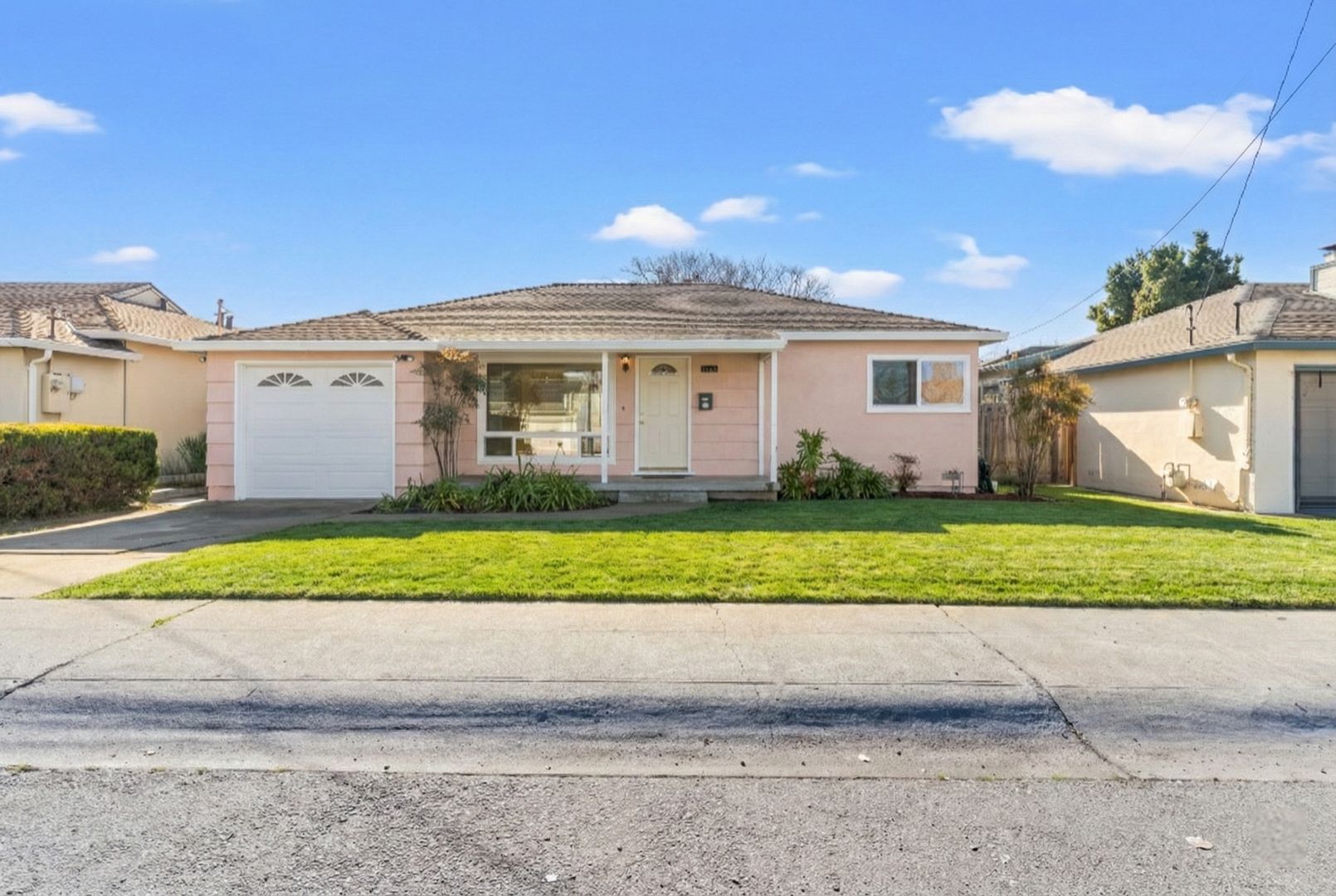 San Lorenzo House: 1642 Via Helena