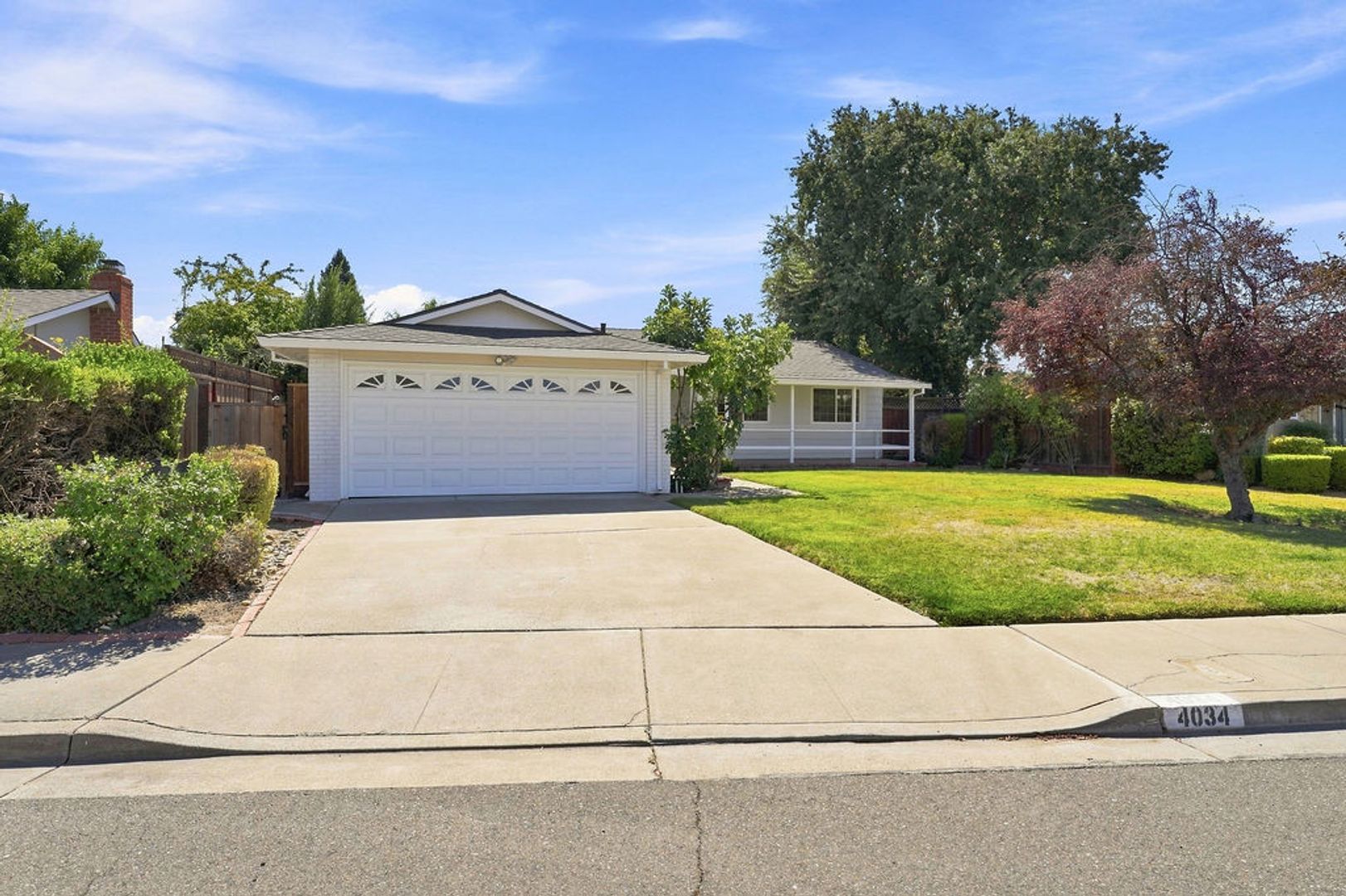 Pleasanton House: 4034 Francisco St