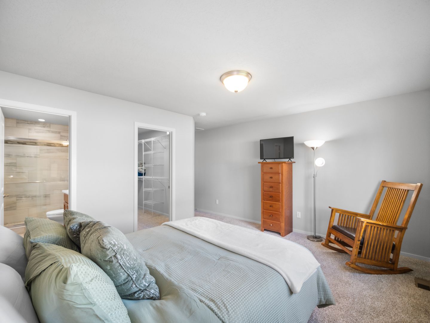 14611 E 31st Avenue 27 of 53