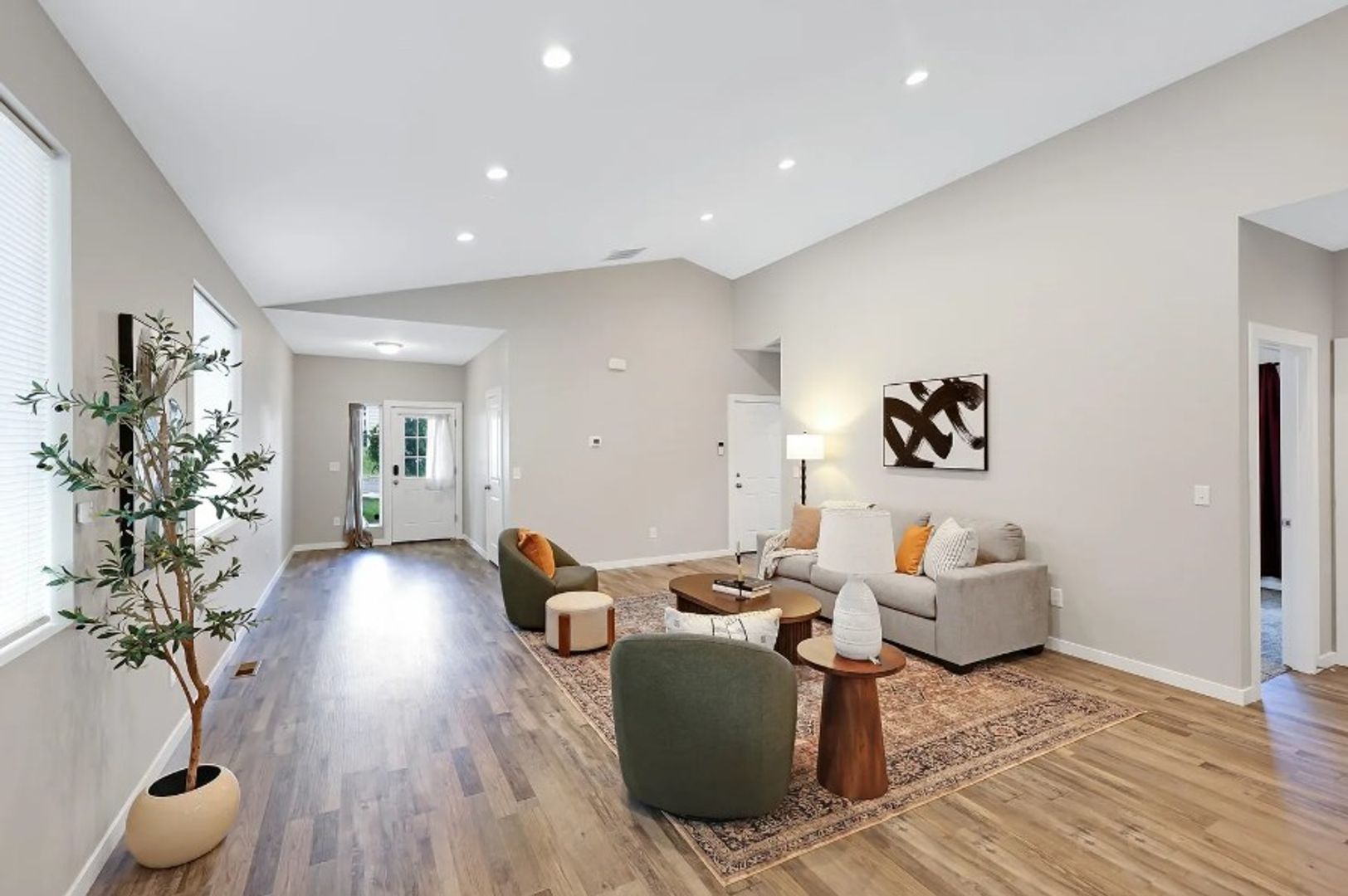 Spokane House: 723 S Hatch St