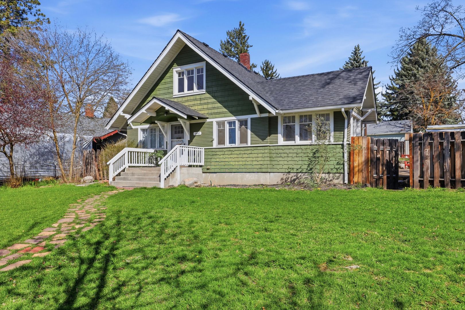 3402 W Kiernan Ave 4 of 12