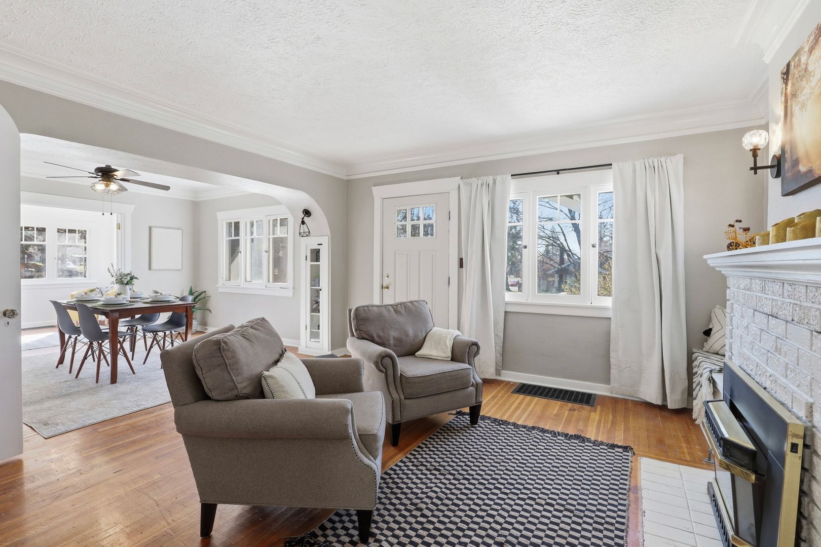 3402 W Kiernan Ave 7 of 12