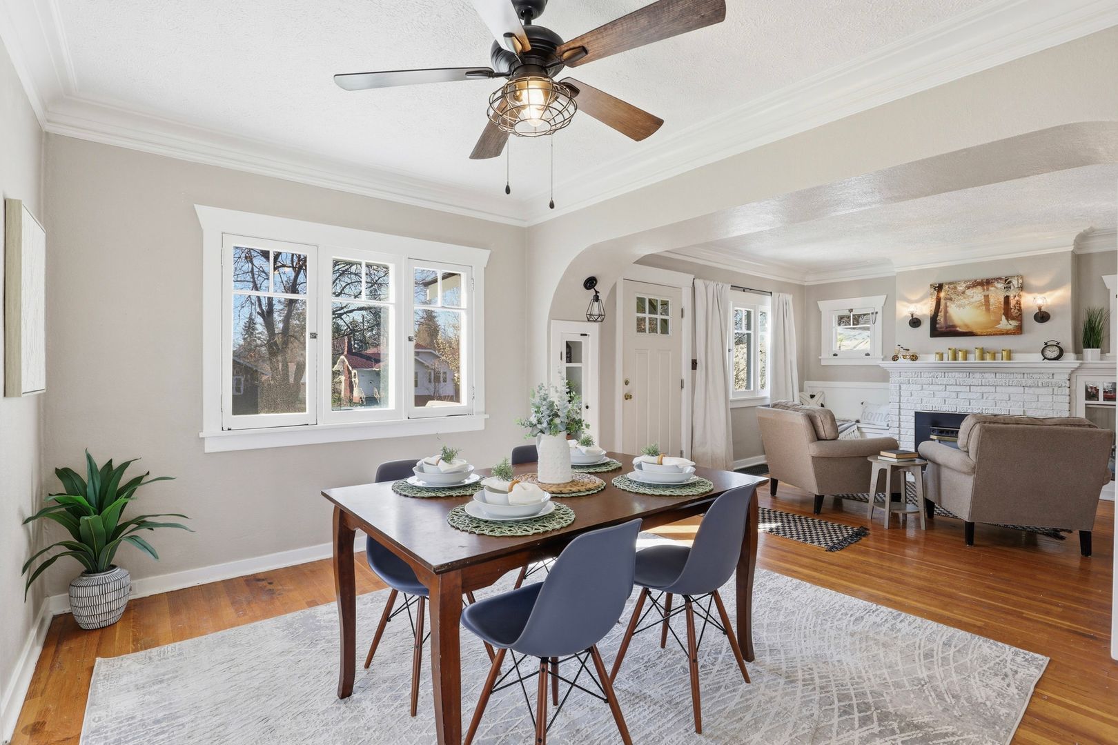 3402 W Kiernan Ave 9 of 12
