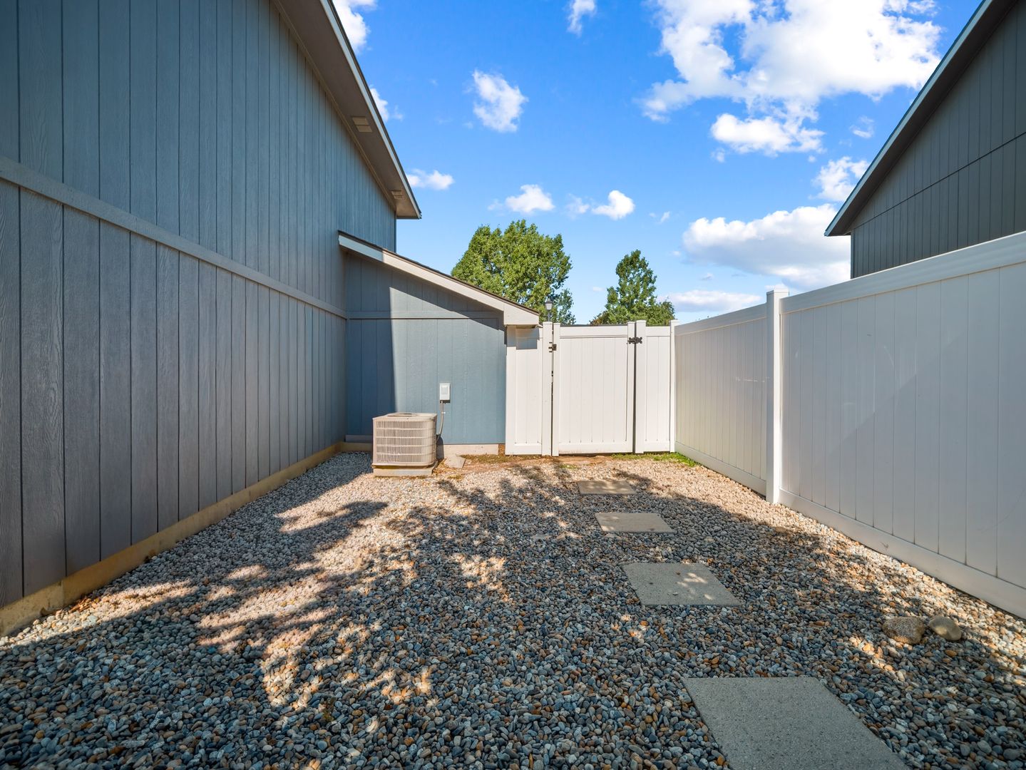 1618 N Potomac River Ln 8 of 12