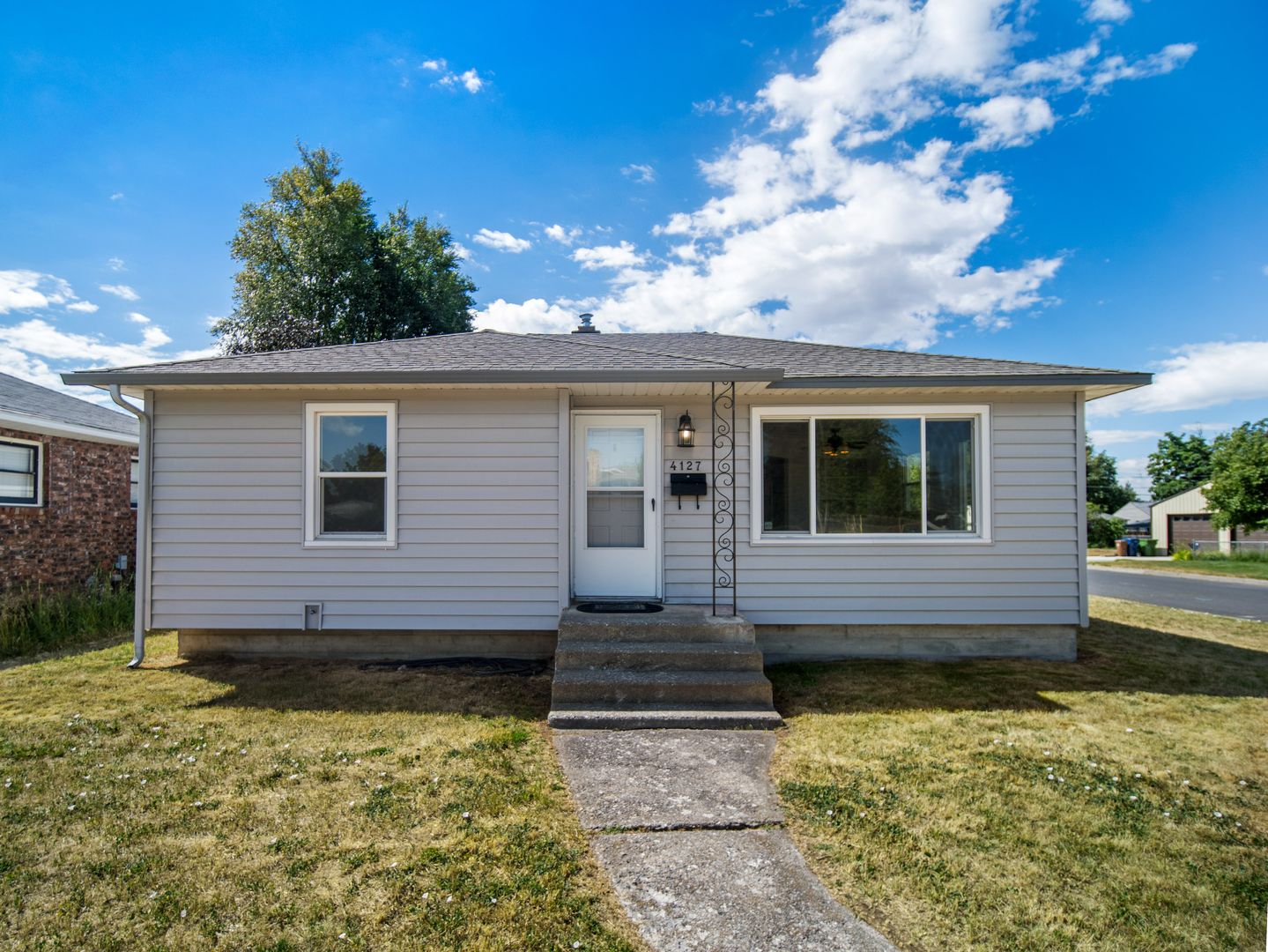 Spokane House: 4127 W Broad Ave
