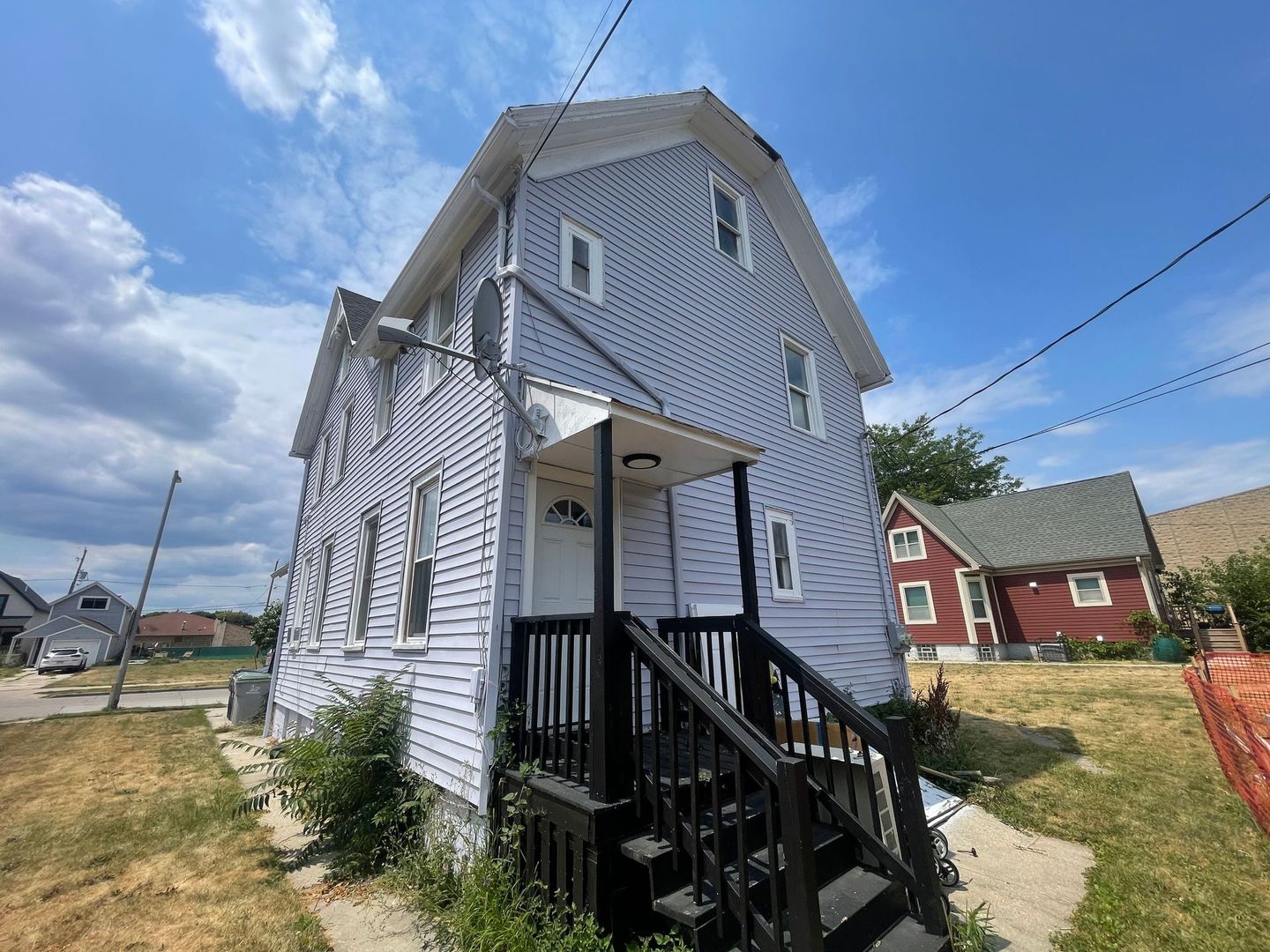 Milwaukee Apartment: 2428-2428B N 6th St.