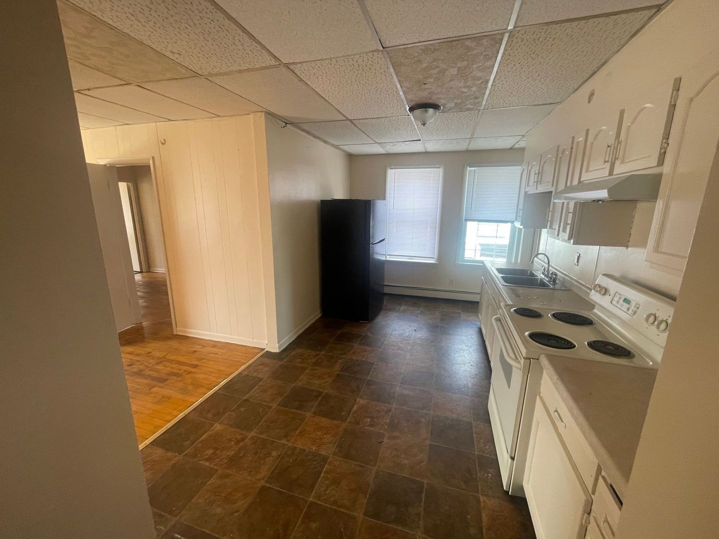 Milwaukee Apartment: 2323-2337 S 5th St./2346-2348 S Chase Ave.