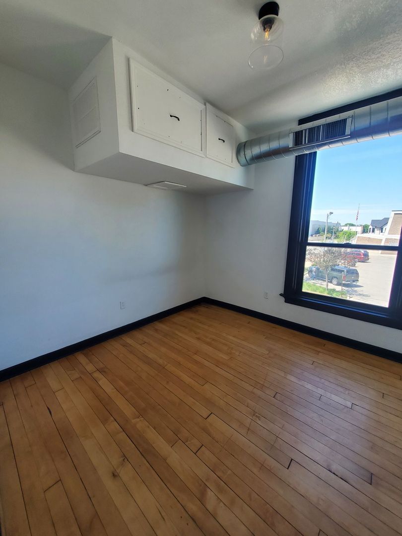 South Milwaukee Apartment: 2001 10th Ave