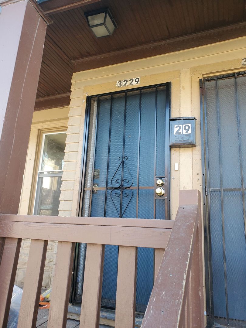 Milwaukee Apartment: 3229 - 3233 W Burleigh St.