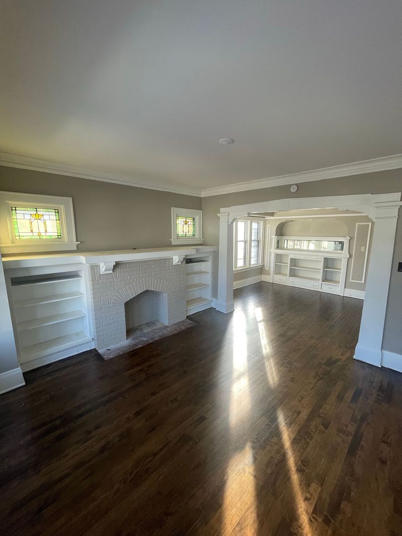 Milwaukee Apartment: 2419-2421 W Keefe Ave.