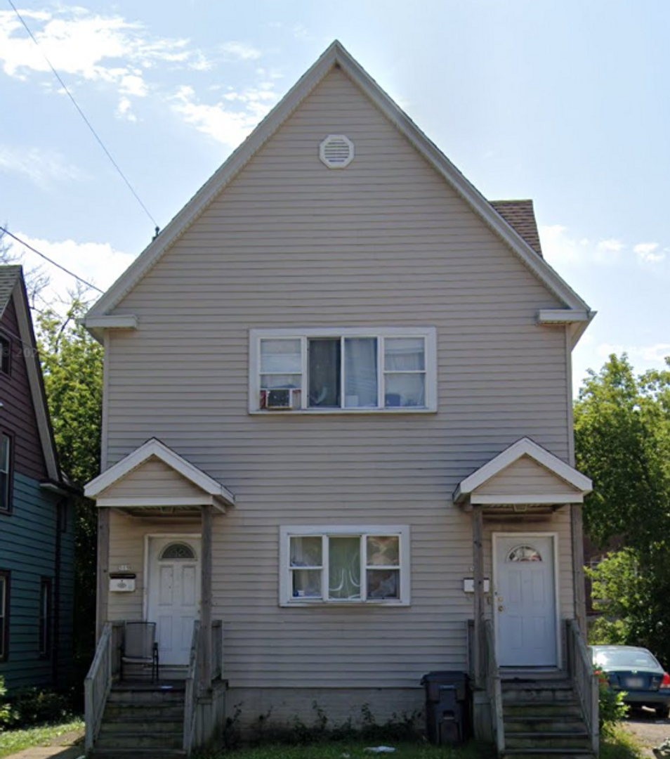 Milwaukee Apartment: 519-521 W Keefe Ave.