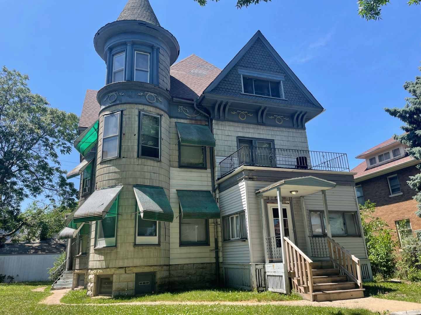 MIlwaukee Apartment: 829 S. 19th St.