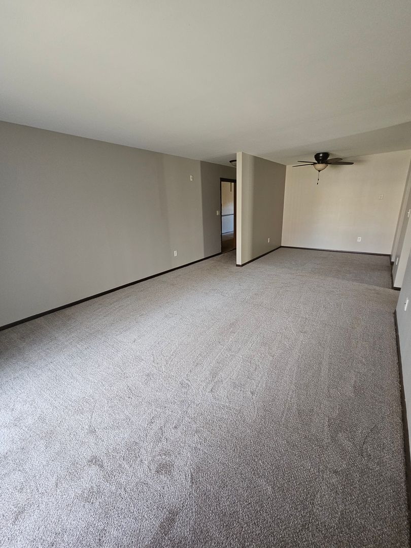 Milwaukee Apartment: 7601 W Donna Ct, #1