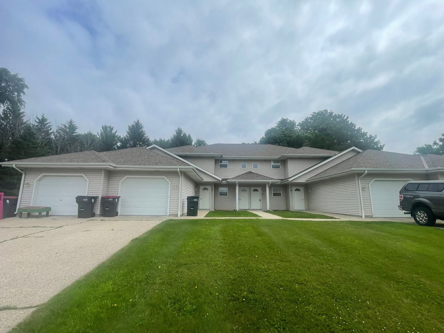 Sullivan Apartment: 538-544 Partridge Ct.