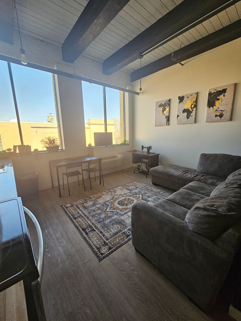 South Milwaukee Apartment: 2300 10th Ave.
