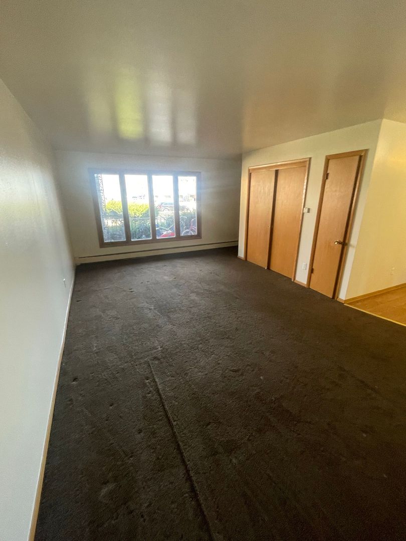 Milwaukee Apartment: 7343 N Teutonia Ave