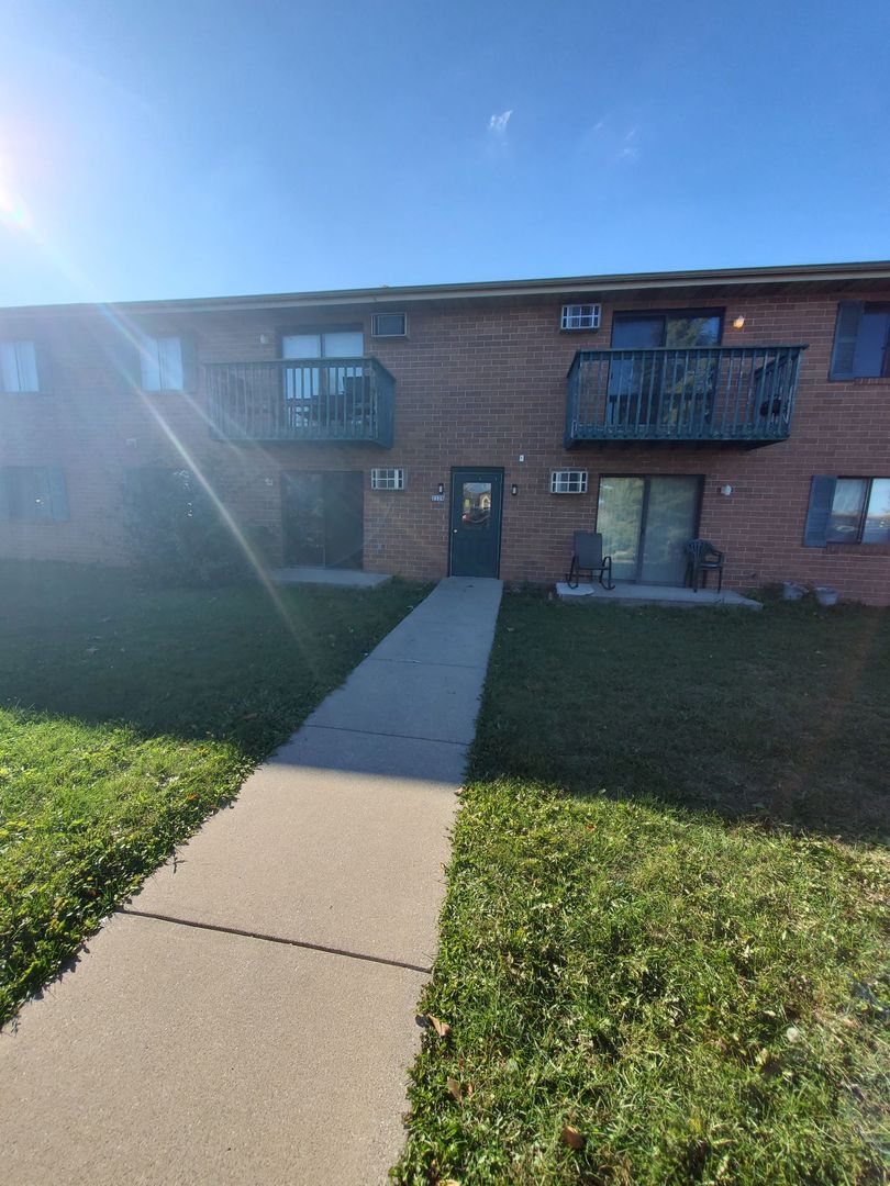 Milwaukee Apartment: 2329-2359 S 51st St.