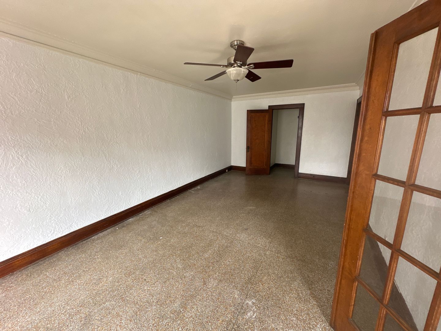 Racine Apartment: 614 6th St.
