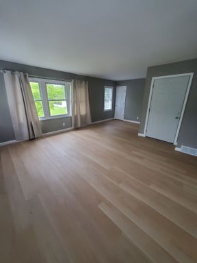 2 Bedroom Upper – photo 1