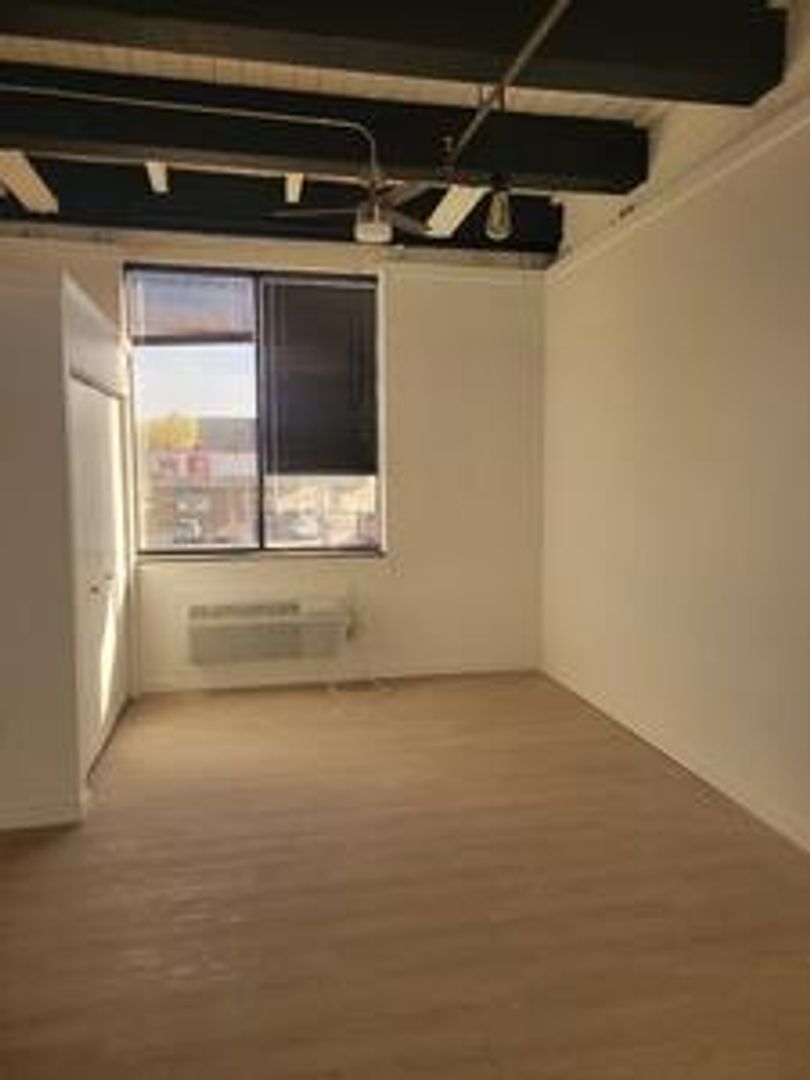 South Milwaukee Apartment: 2300 10th Ave.