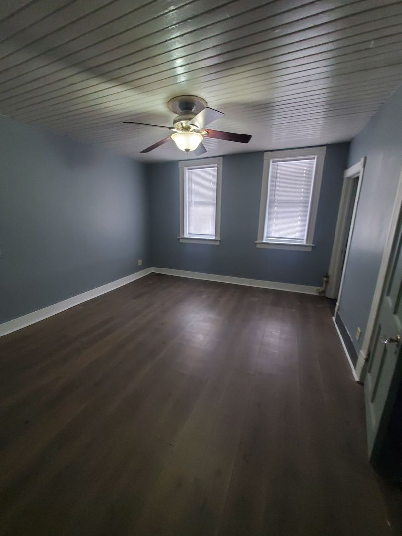 Milwaukee Apartment: 2449-2449A S 5th Pl.