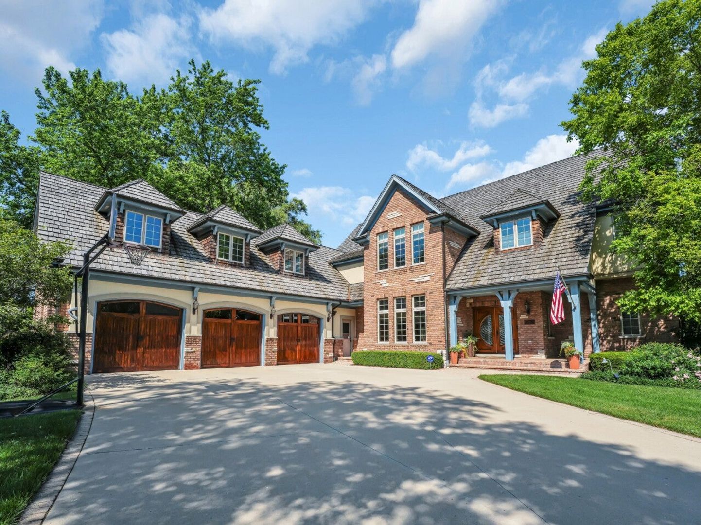 Racine House: 106 Michigan Ct.