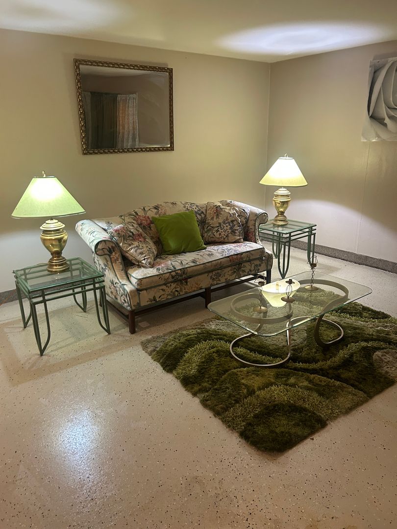 Racine Apartment: 1639 Douglas Ave