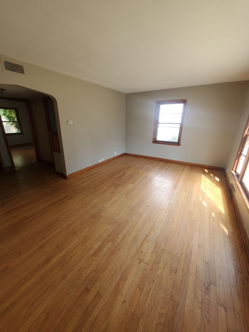 Milwaukee Apartment: 3925 N 41st St.