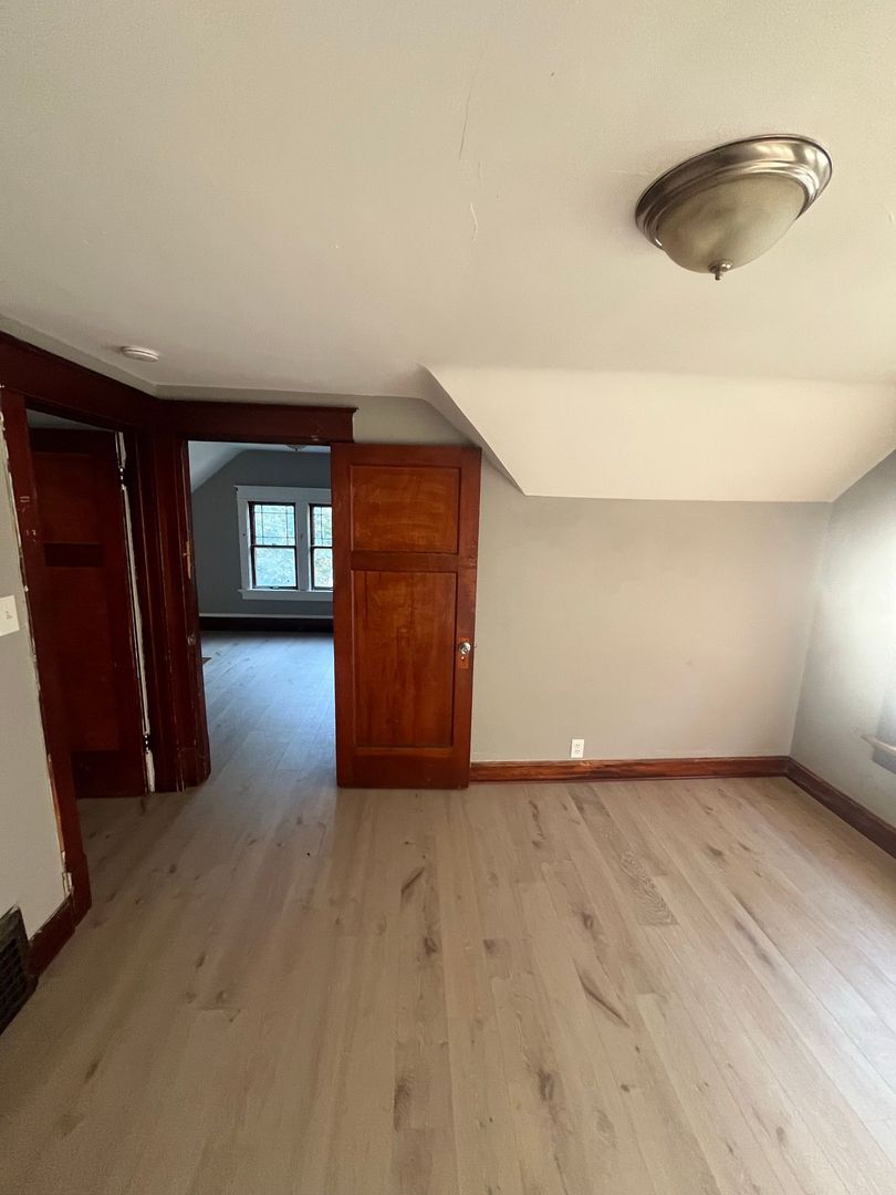 Milwaukee Apartment: 3347-3347A N 28th St.