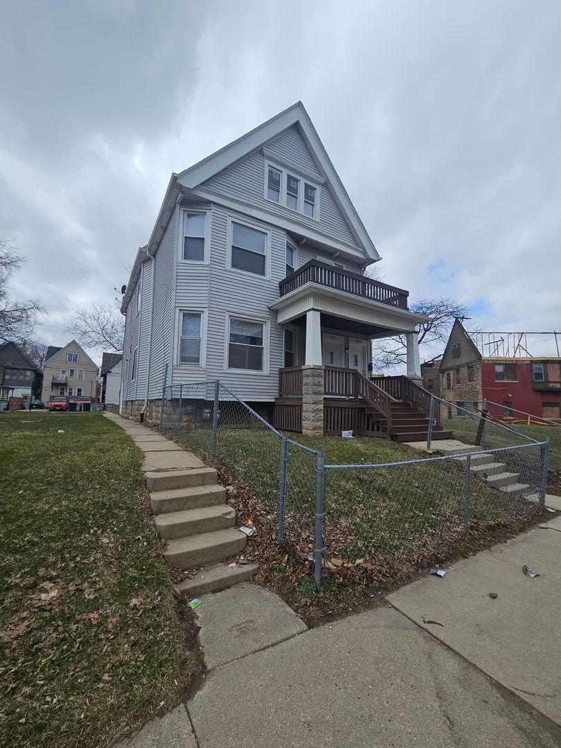 Milwaukee Apartment: 2135-2137 N 44th St.